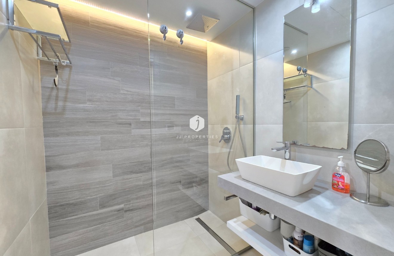 Aus zweiter Hand - Wohnung -
Orihuela Costa - Costa Blanca