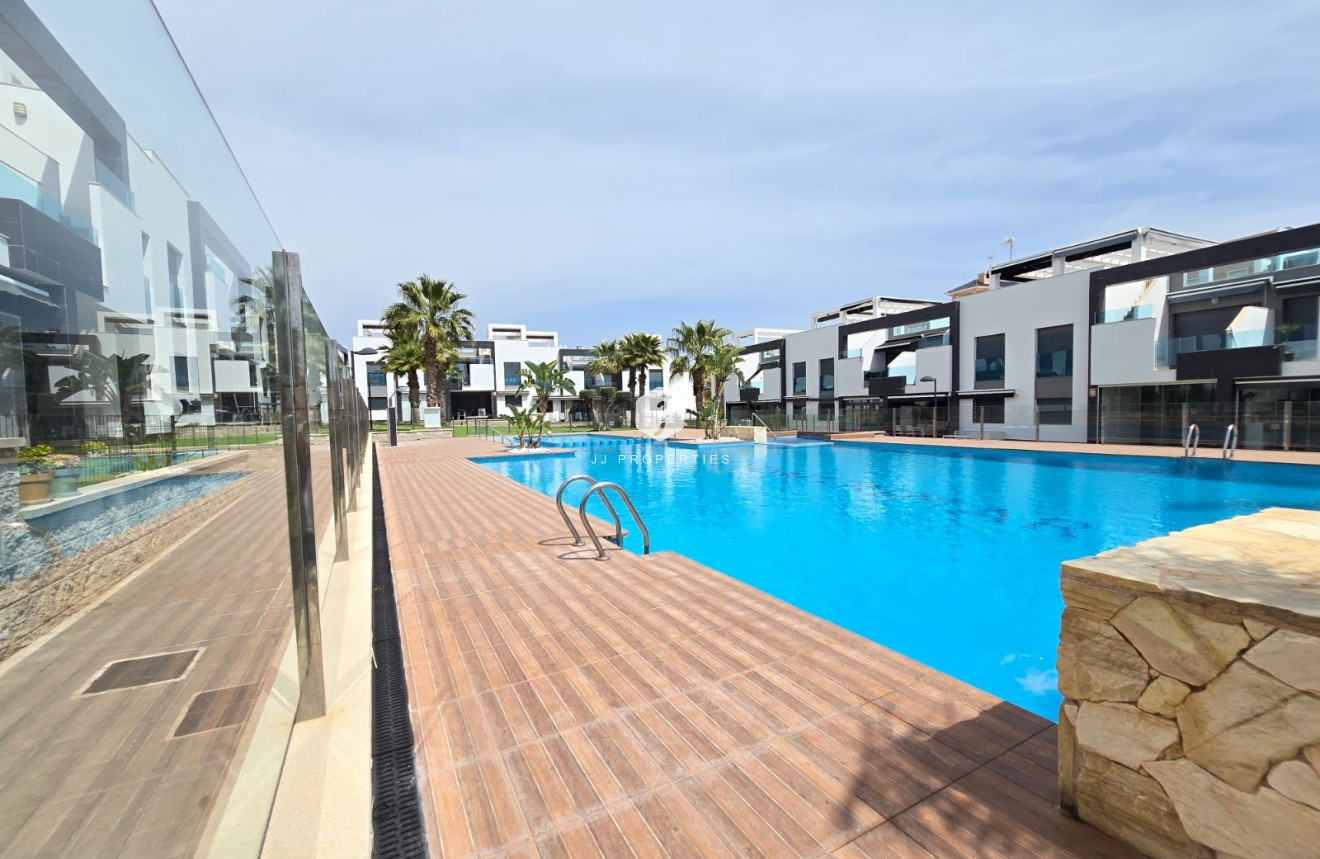 Aus zweiter Hand - Wohnung -
Orihuela Costa - Costa Blanca