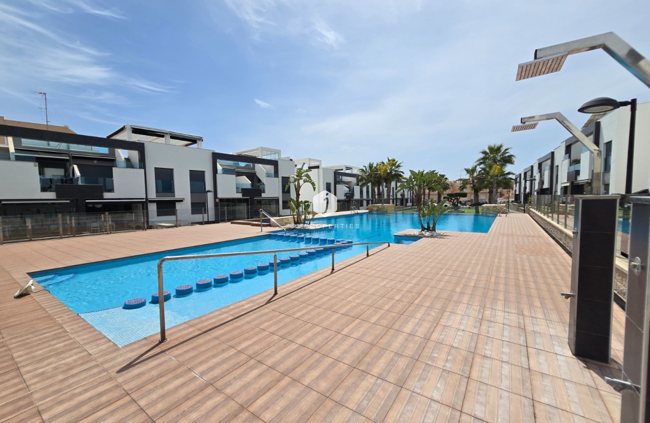 Aus zweiter Hand - Wohnung -
Orihuela Costa - Costa Blanca