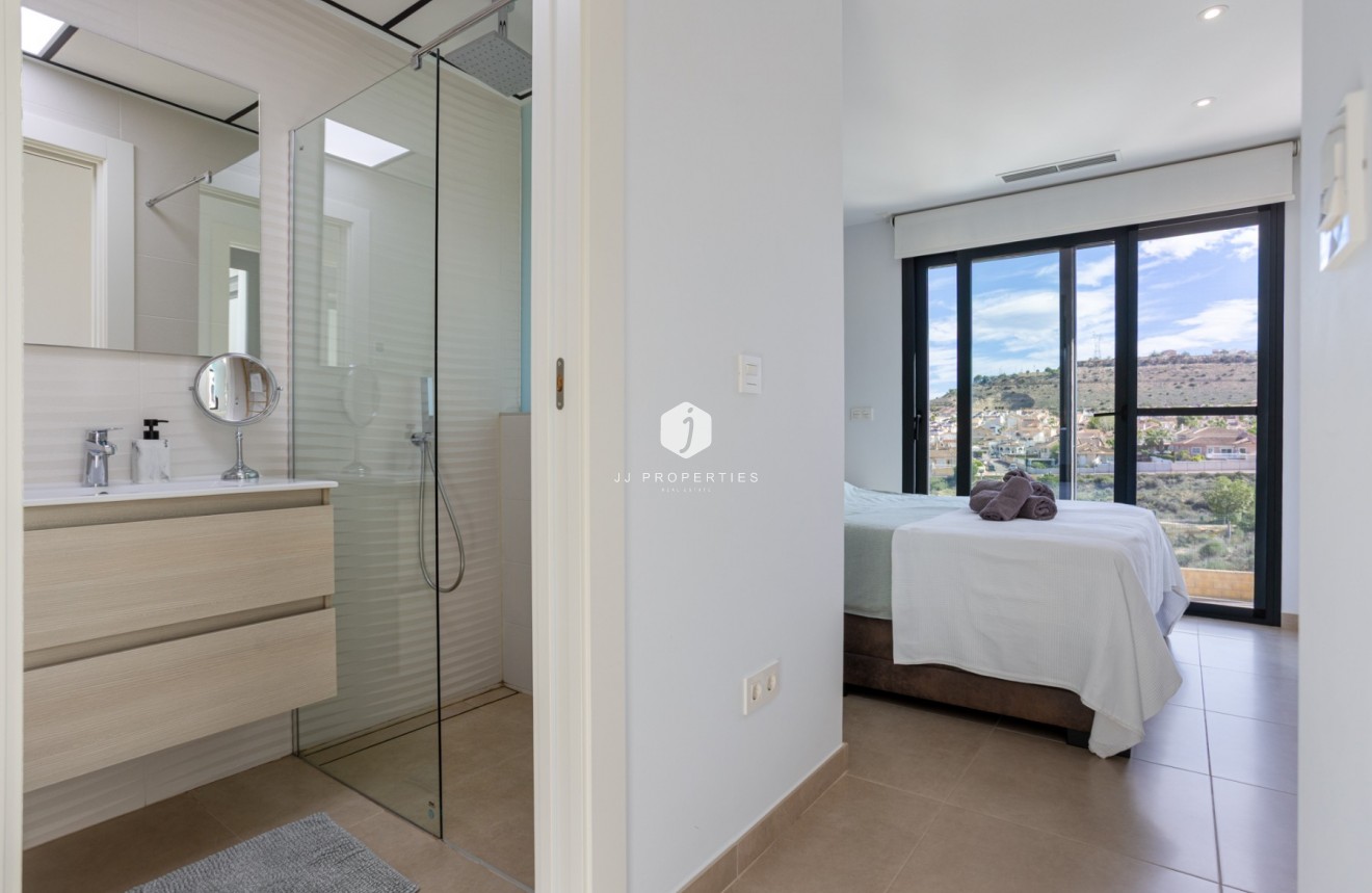 Aus zweiter Hand - Villa -
Benijofar - Costa Blanca