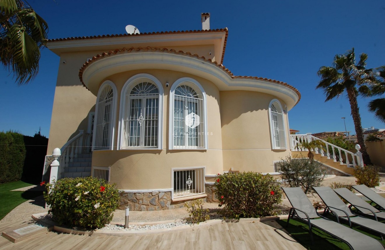 Resale - Villa -
Ciudad Quesada - Costa Blanca