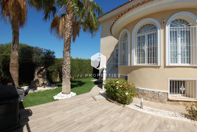 Resale - Villa -
Ciudad Quesada - Costa Blanca