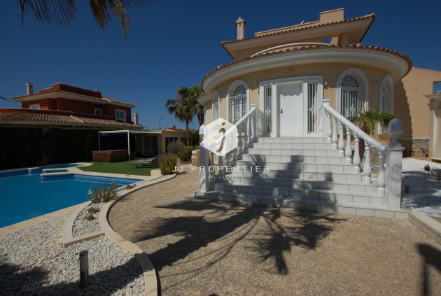 Resale - Villa -
Ciudad Quesada - Costa Blanca