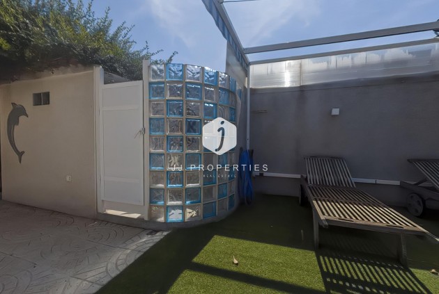 Resale - Villa -
Torrevieja - Costa Blanca