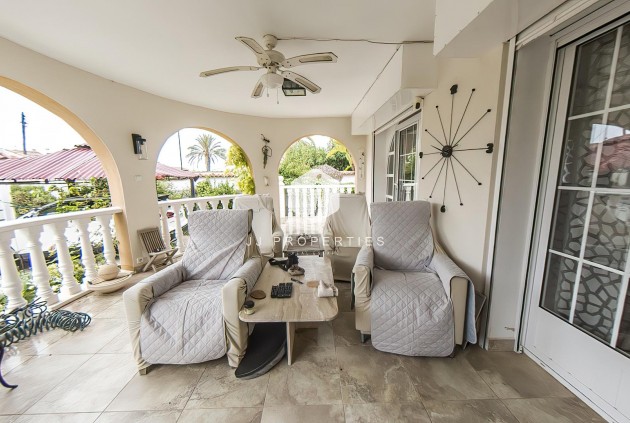 Resale - Villa -
Torrevieja - Costa Blanca