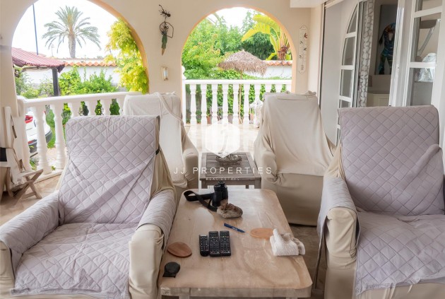 Resale - Villa -
Torrevieja - Costa Blanca