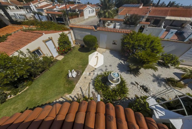 Resale - Villa -
Torrevieja - Costa Blanca