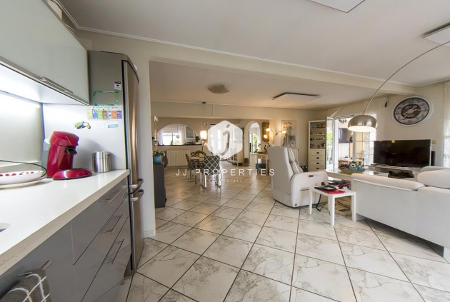 Resale - Villa -
Torrevieja - Costa Blanca