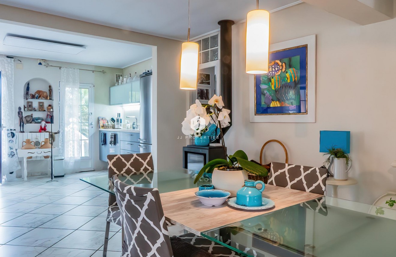 Resale - Villa -
Torrevieja - Costa Blanca