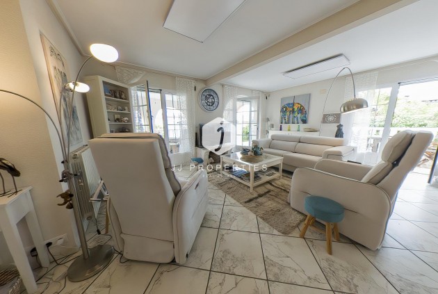 Resale - Villa -
Torrevieja - Costa Blanca