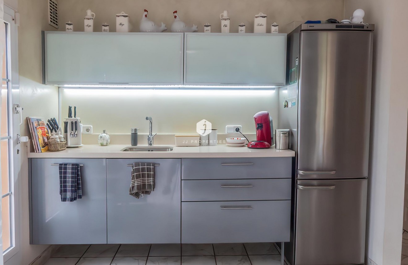 Resale - Villa -
Torrevieja - Costa Blanca