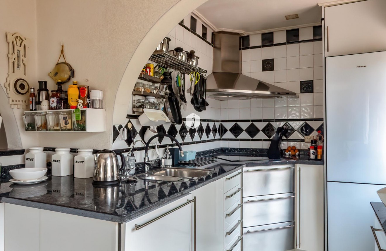 Resale - Villa -
Torrevieja - Costa Blanca