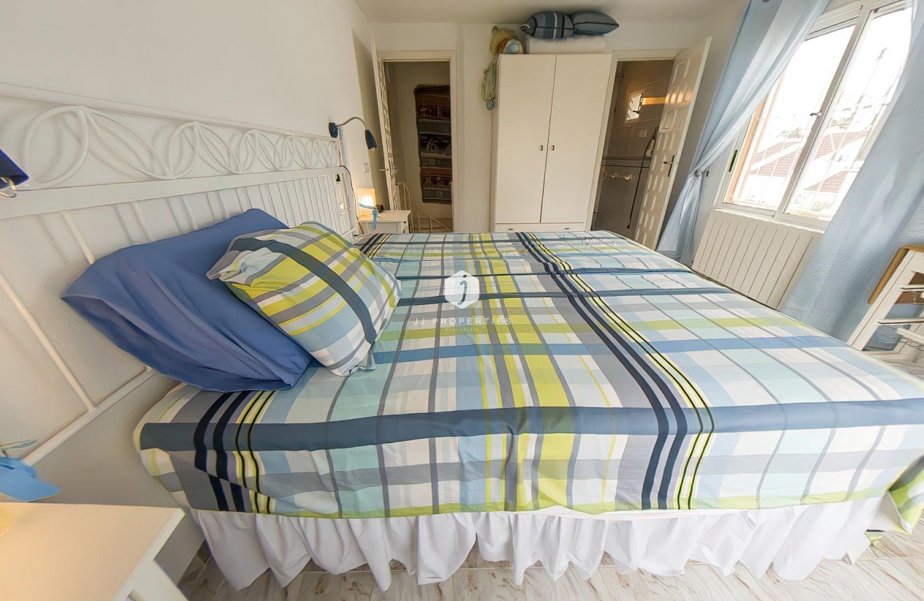 Resale - Villa -
Torrevieja - Costa Blanca