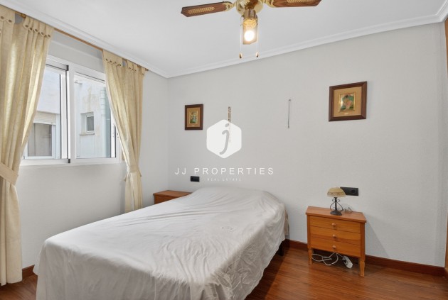 Resale - Apartment / flat -
Torrevieja - Parque las naciones