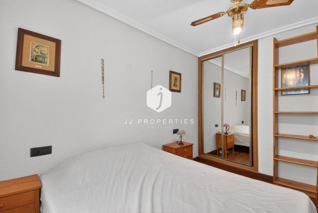 Resale - Apartment / flat -
Torrevieja - Parque las naciones