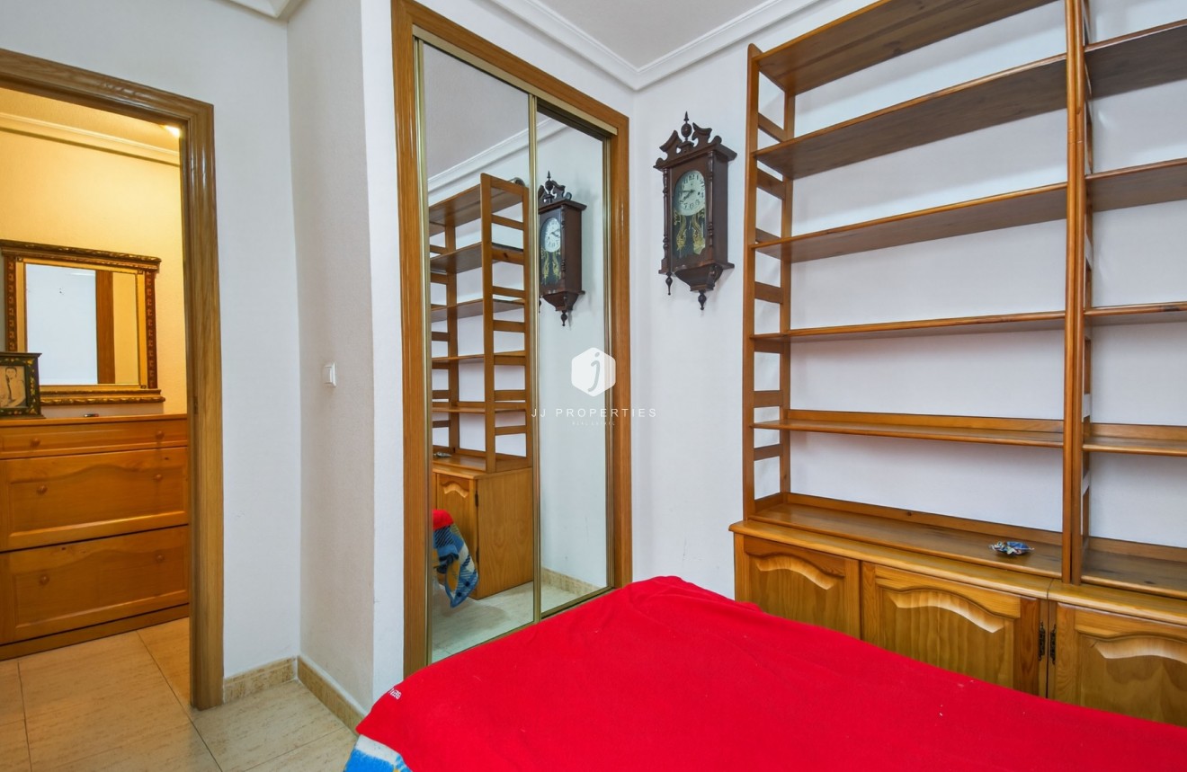 Resale - Apartment / flat -
Torrevieja - Parque las naciones