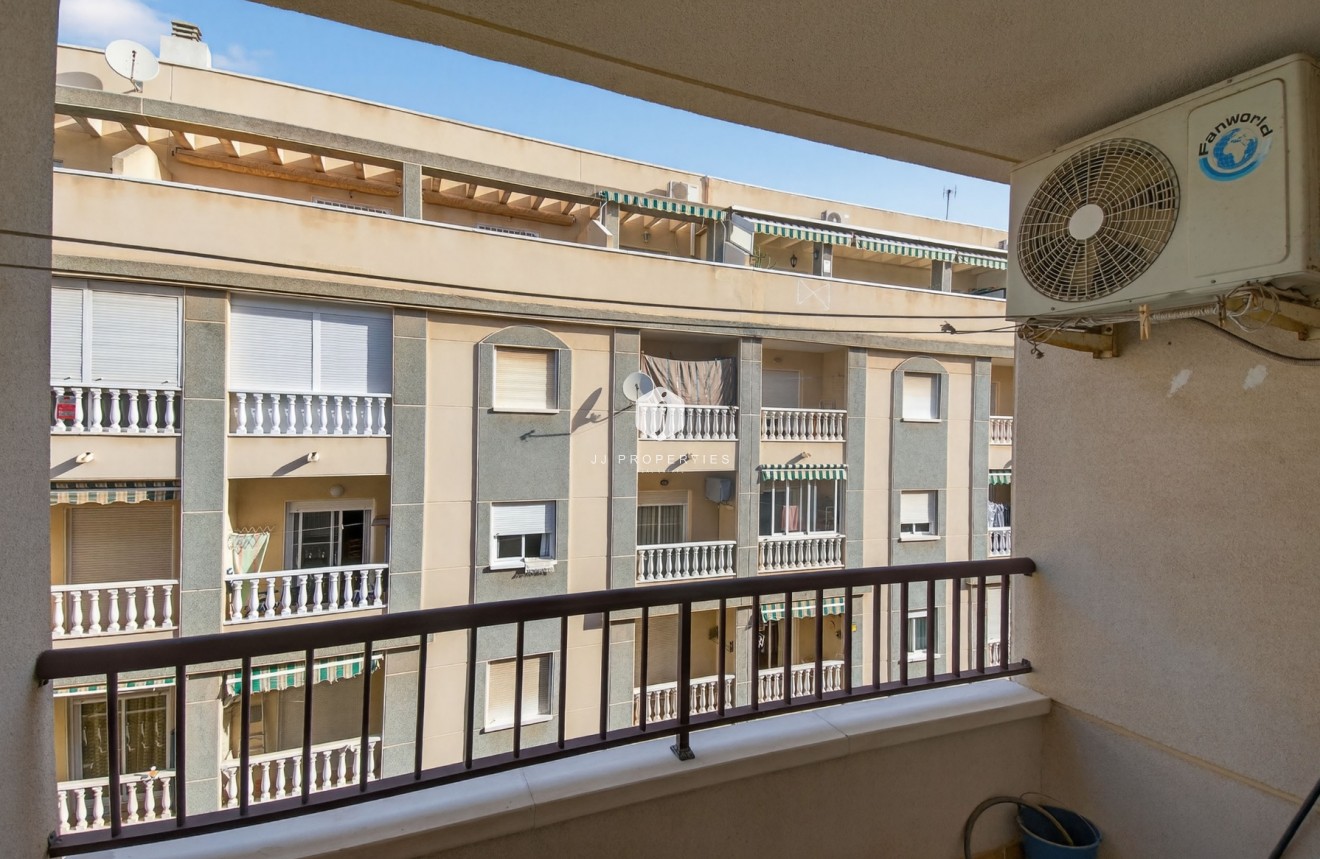 Resale - Apartment / flat -
Torrevieja - Parque las naciones