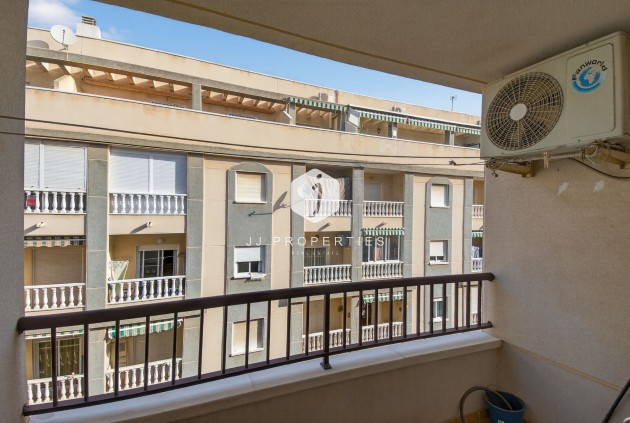 Resale - Apartment / flat -
Torrevieja - Parque las naciones