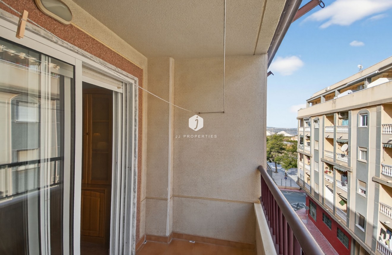 Resale - Apartment / flat -
Torrevieja - Parque las naciones