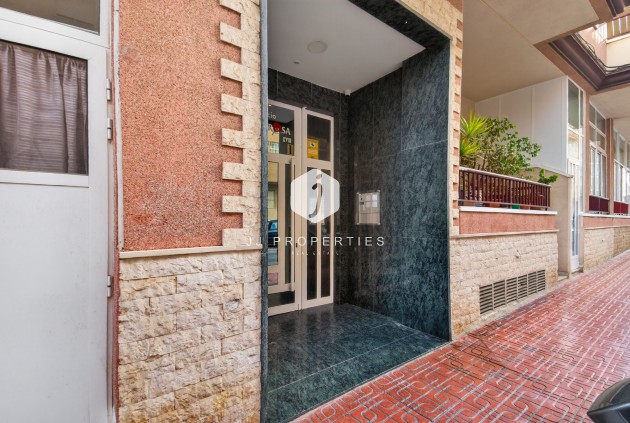 Resale - Apartment / flat -
Torrevieja - Parque las naciones