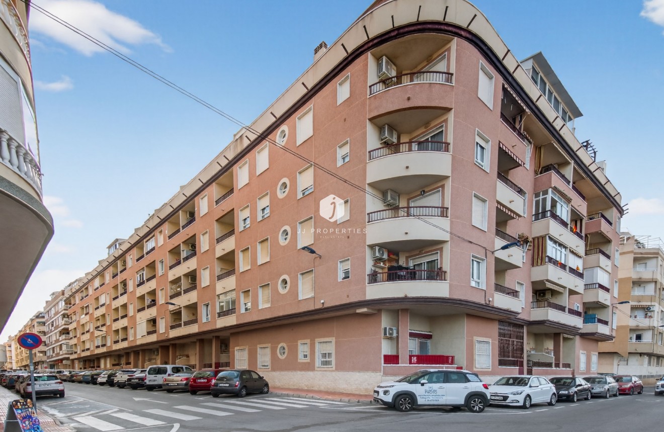 Resale - Apartment / flat -
Torrevieja - Parque las naciones