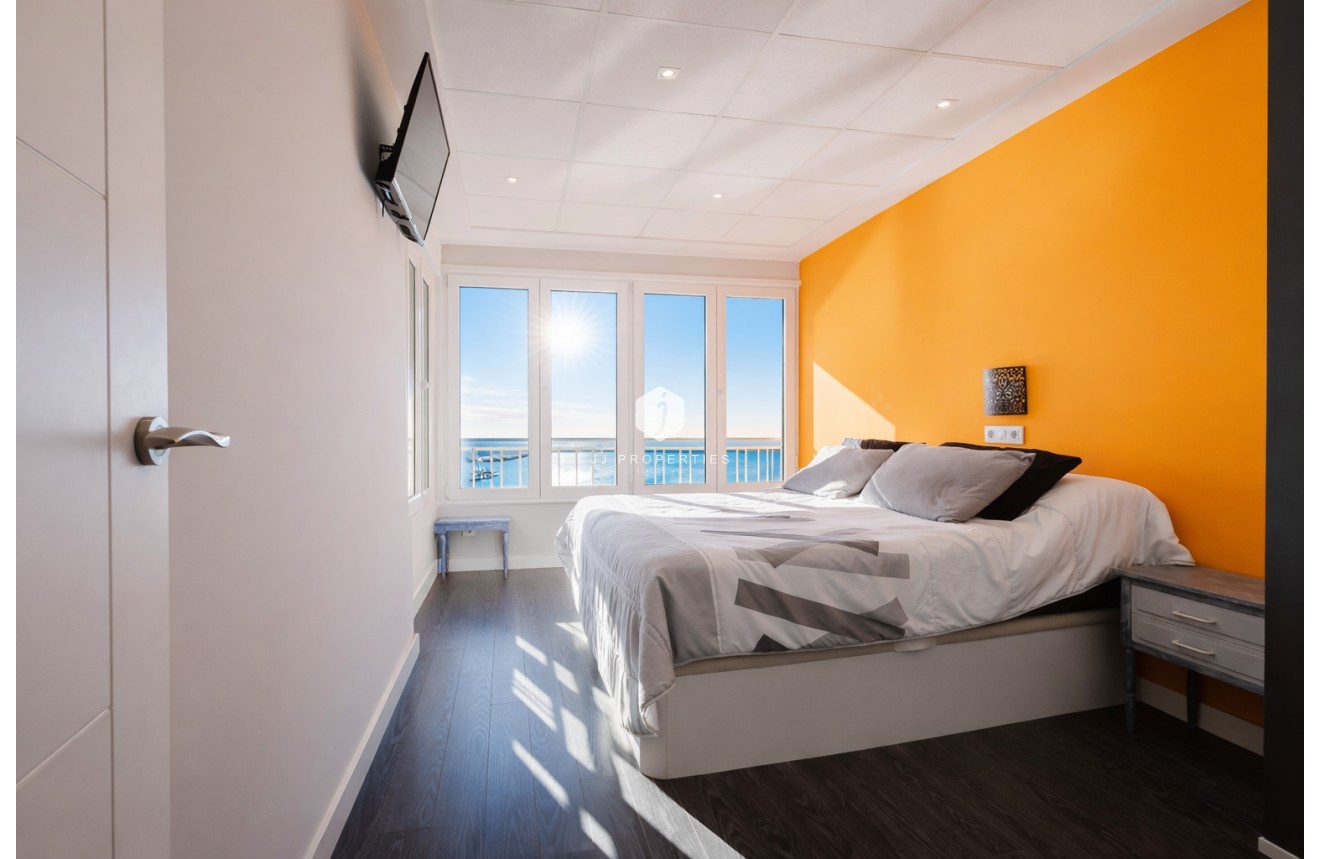 D'occasion - Appartement -
Torrevieja - Costa Blanca