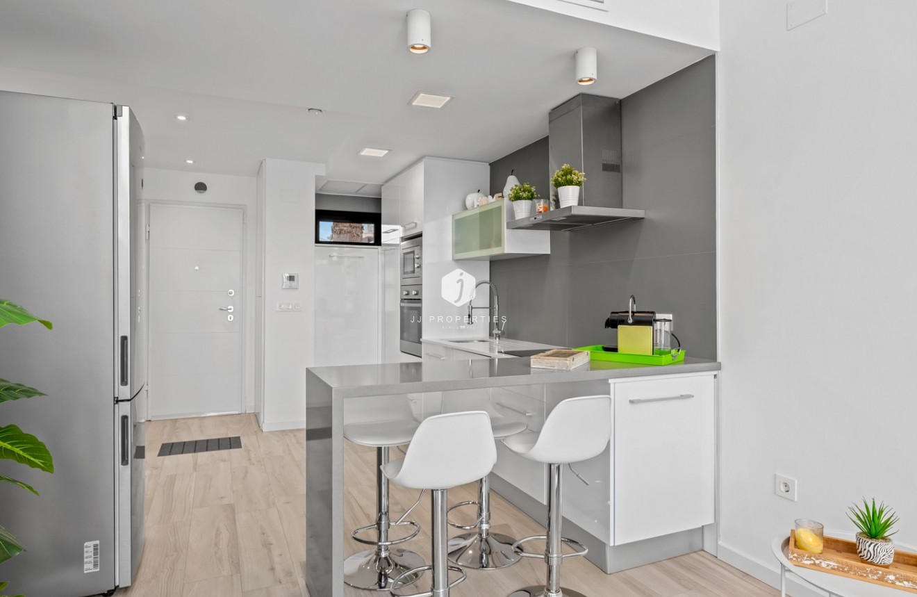 Resale - Villa -
Orihuela Costa - Cabo Roig