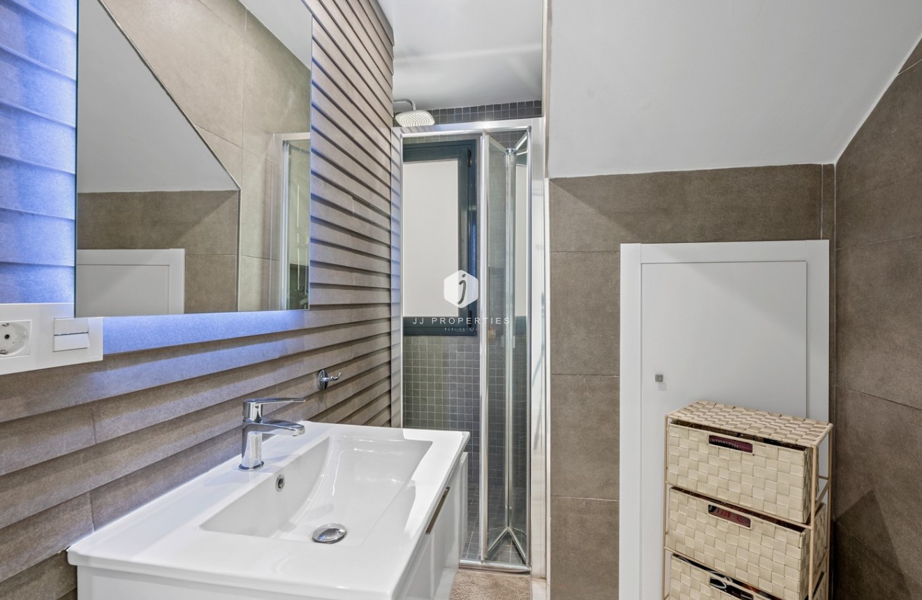 Resale - Villa -
Orihuela Costa - Cabo Roig