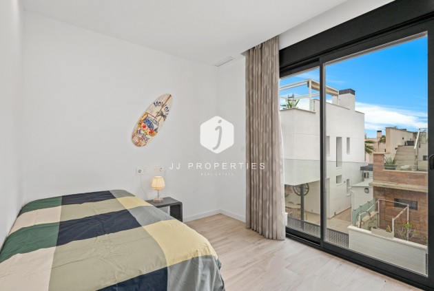 Resale - Villa -
Orihuela Costa - Cabo Roig