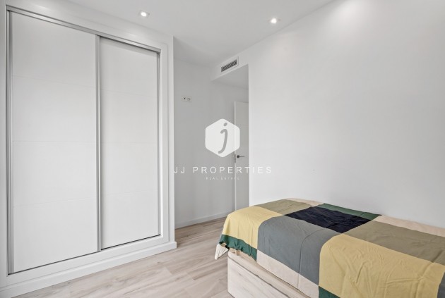 Resale - Villa -
Orihuela Costa - Cabo Roig