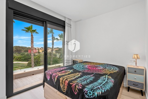 Resale - Villa -
Orihuela Costa - Cabo Roig