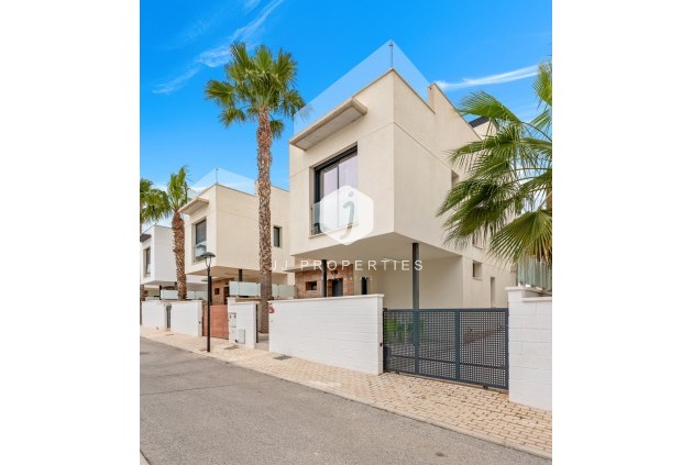Resale - Villa -
Orihuela Costa - Cabo Roig