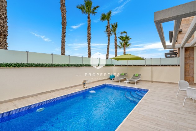 Resale - Villa -
Orihuela Costa - Cabo Roig