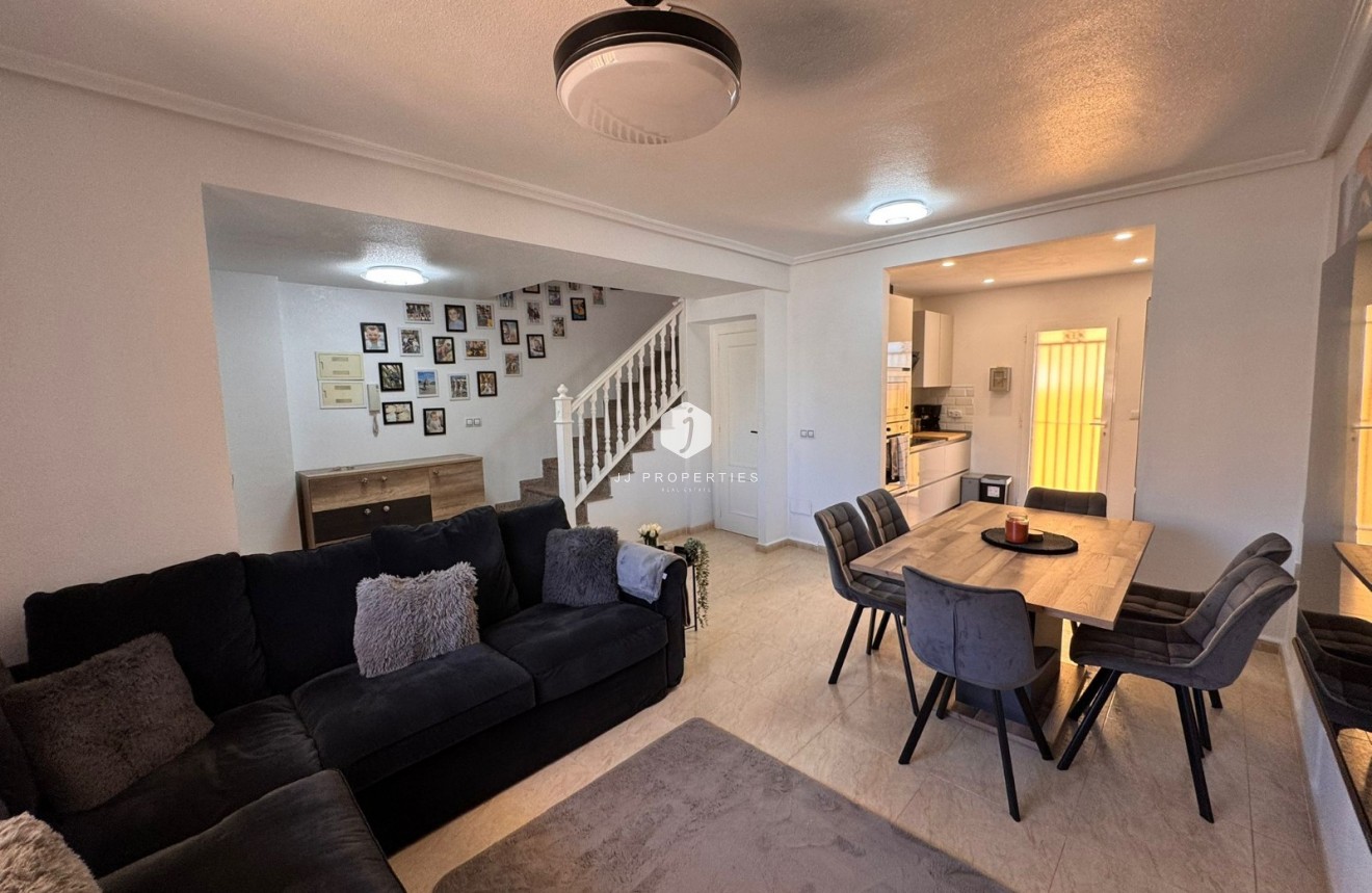 D'occasion - Chalet -
Campoamor - Costa Blanca