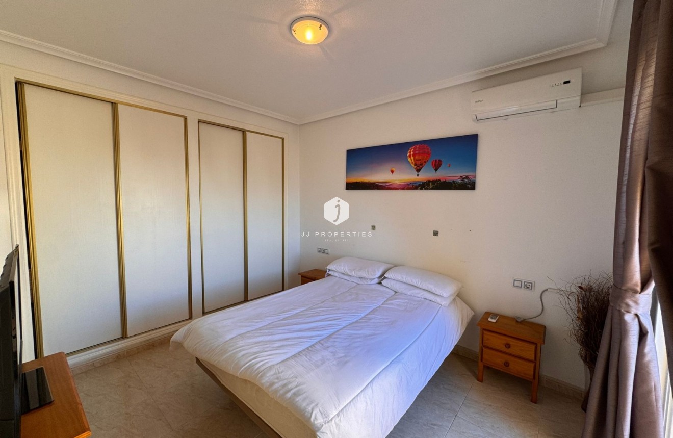 D'occasion - Chalet -
Campoamor - Costa Blanca