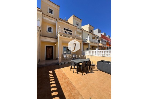 D'occasion - Chalet -
Campoamor - Costa Blanca