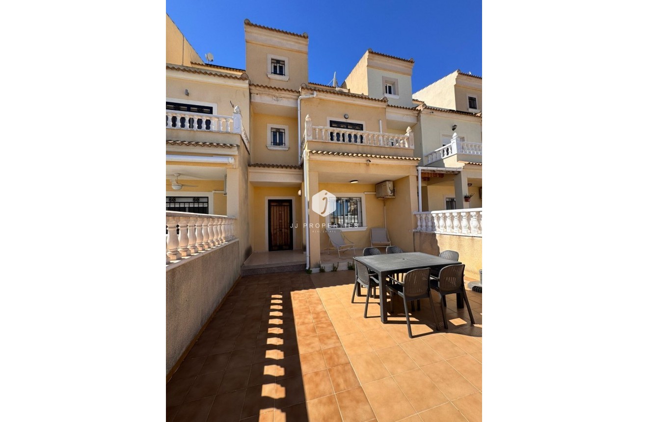 D'occasion - Chalet -
Campoamor - Costa Blanca