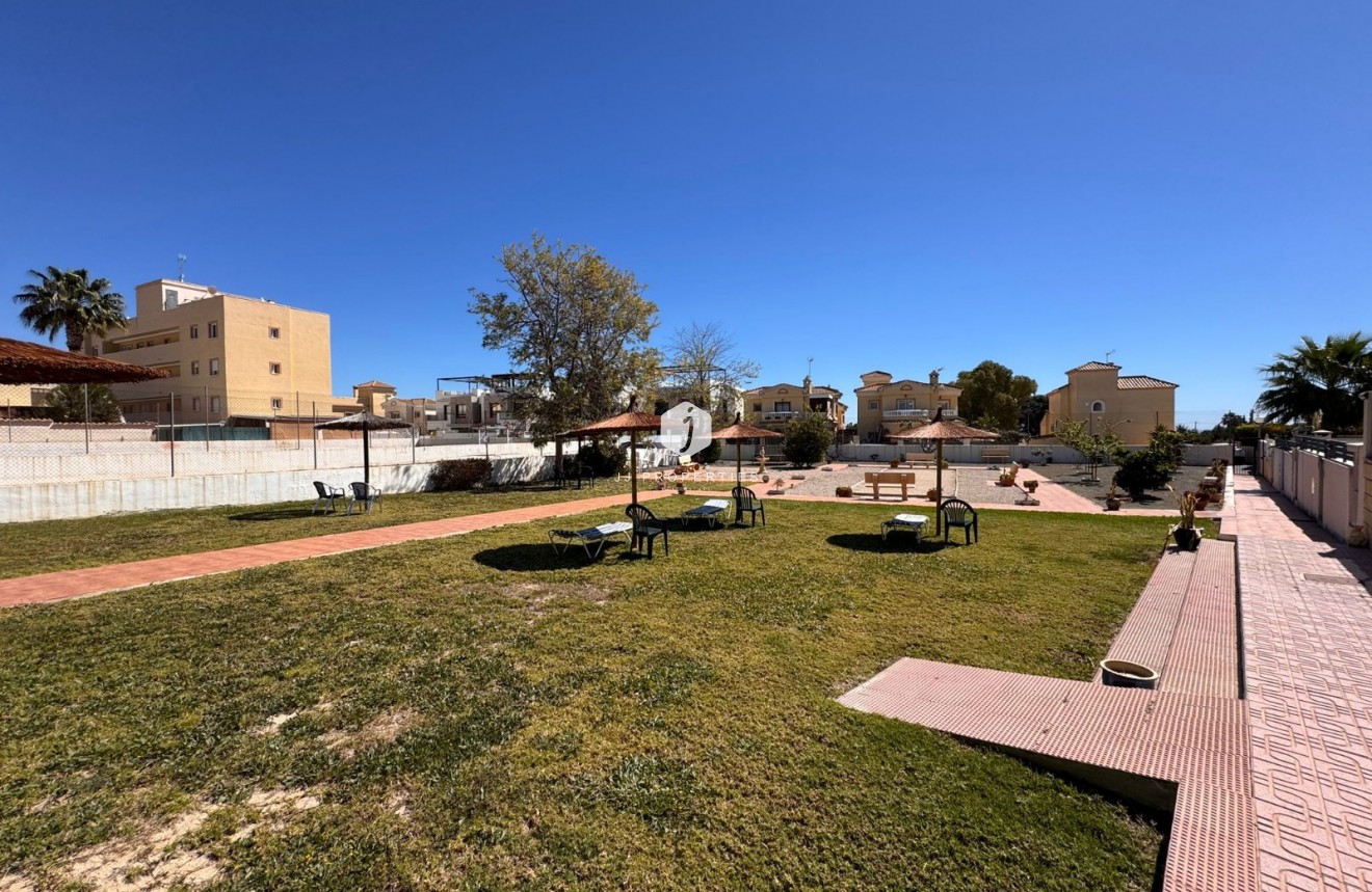 D'occasion - Chalet -
Campoamor - Costa Blanca