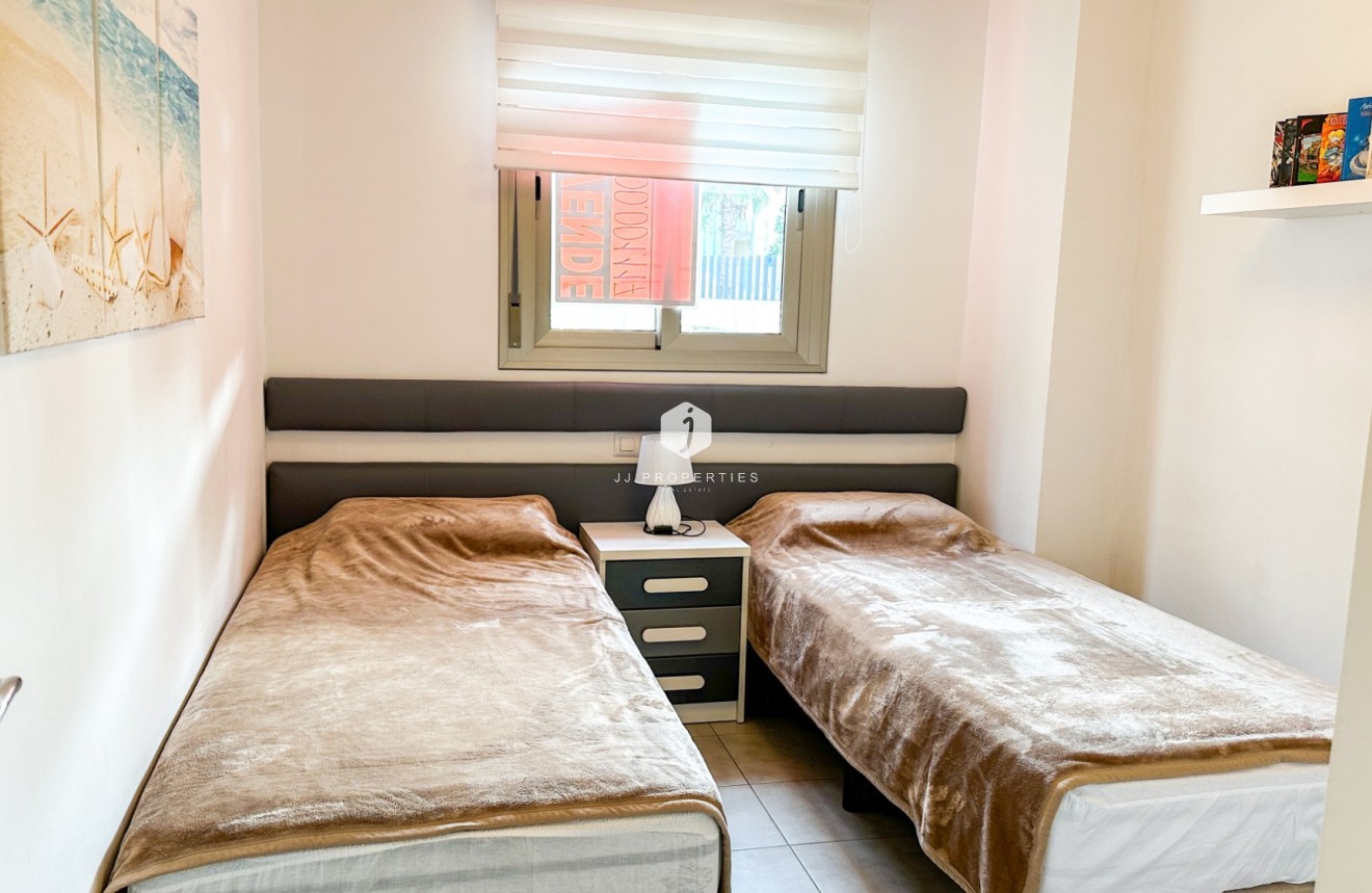 Resale - Apartment / flat -
Orihuela Costa - Costa Blanca