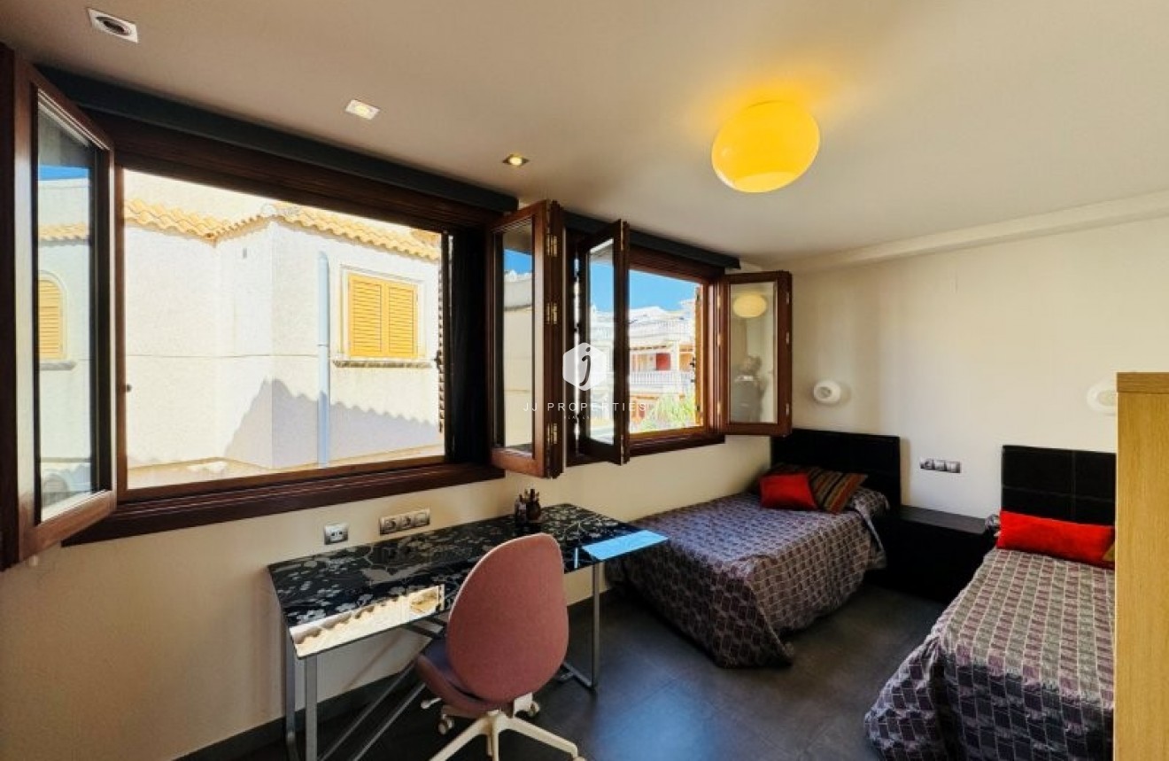 Resale - Duplex -
Guardamar del Segura - Costa Blanca