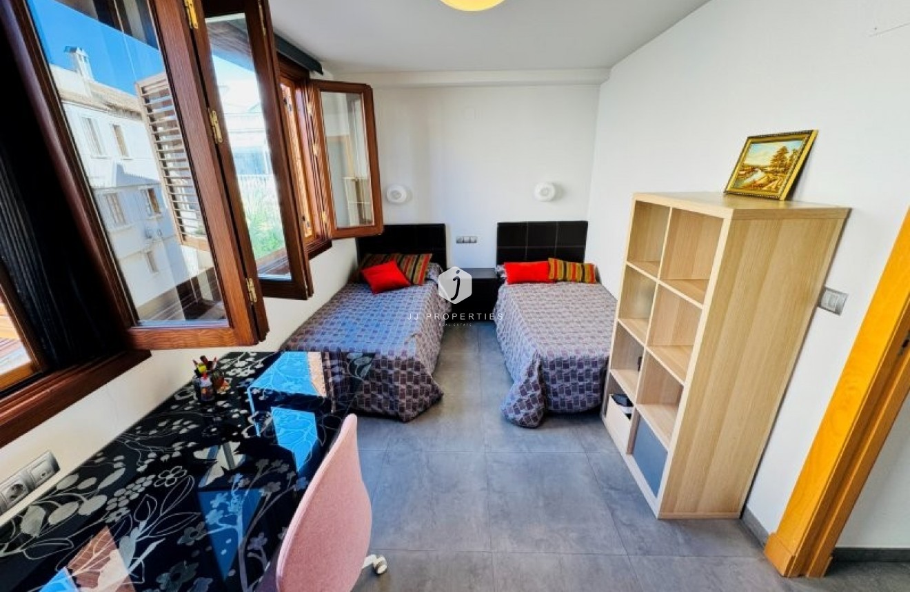 Resale - Duplex -
Guardamar del Segura - Costa Blanca