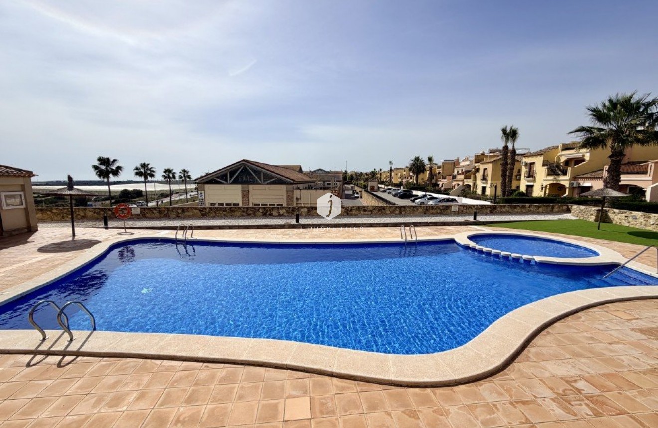 Tweedehands - Bungalow -
Algorfa - Inland