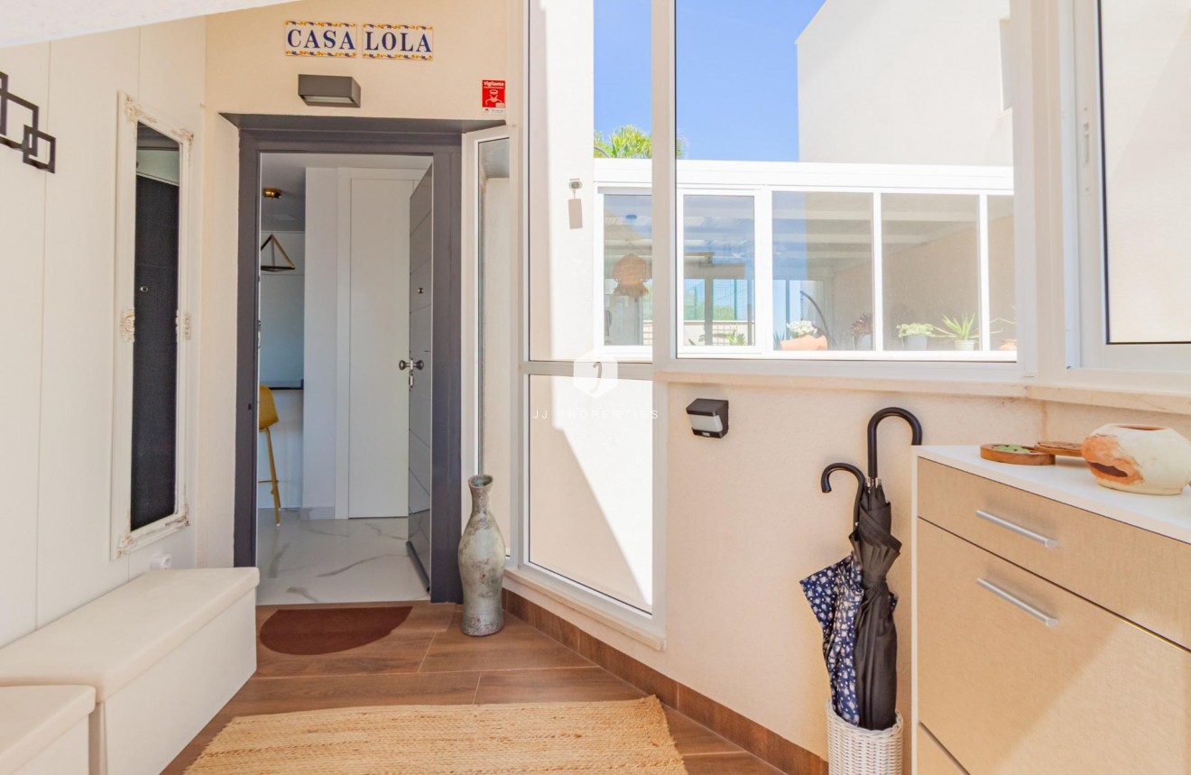 Resale - Apartment / flat -
San Miguel de Salinas - Bellavista