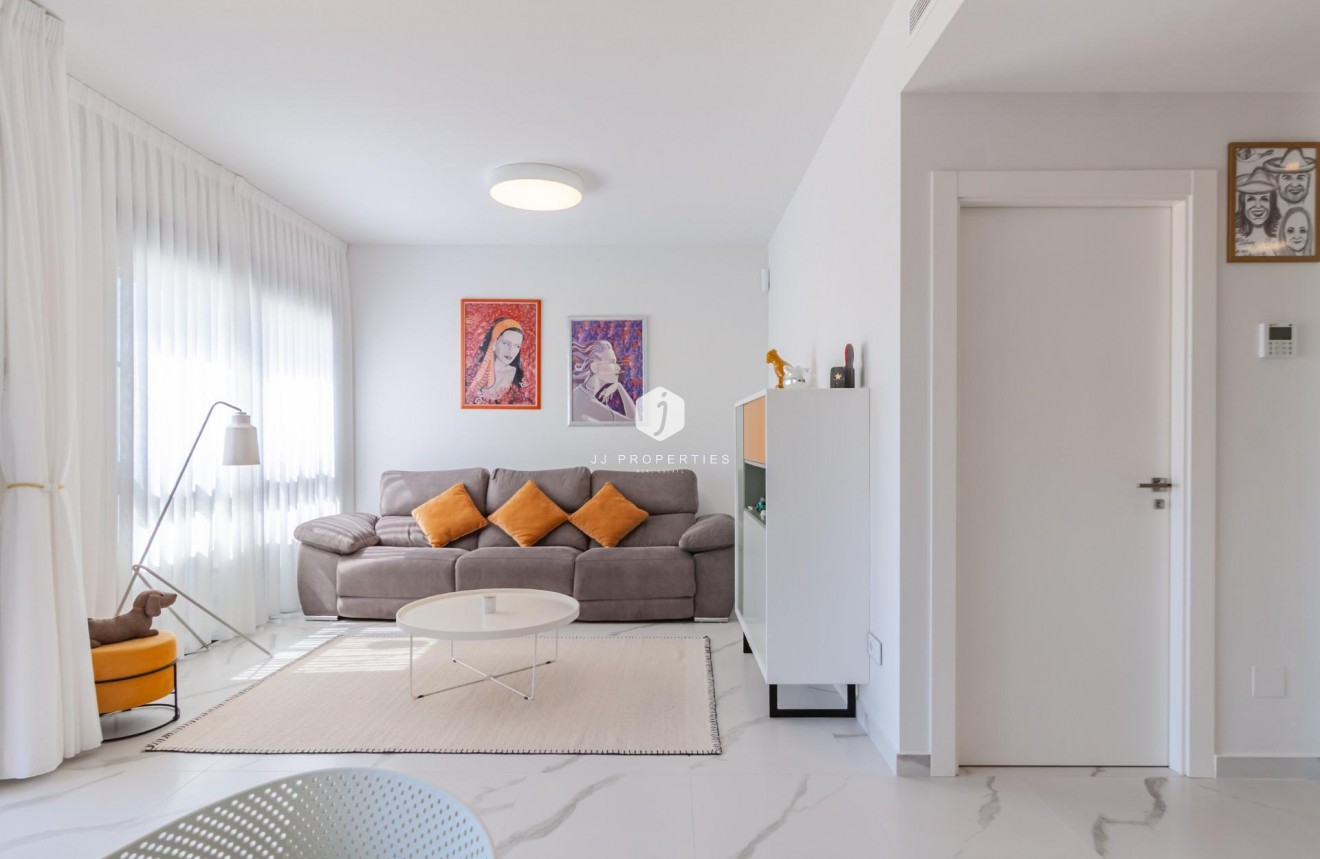 Resale - Apartment / flat -
San Miguel de Salinas - Bellavista