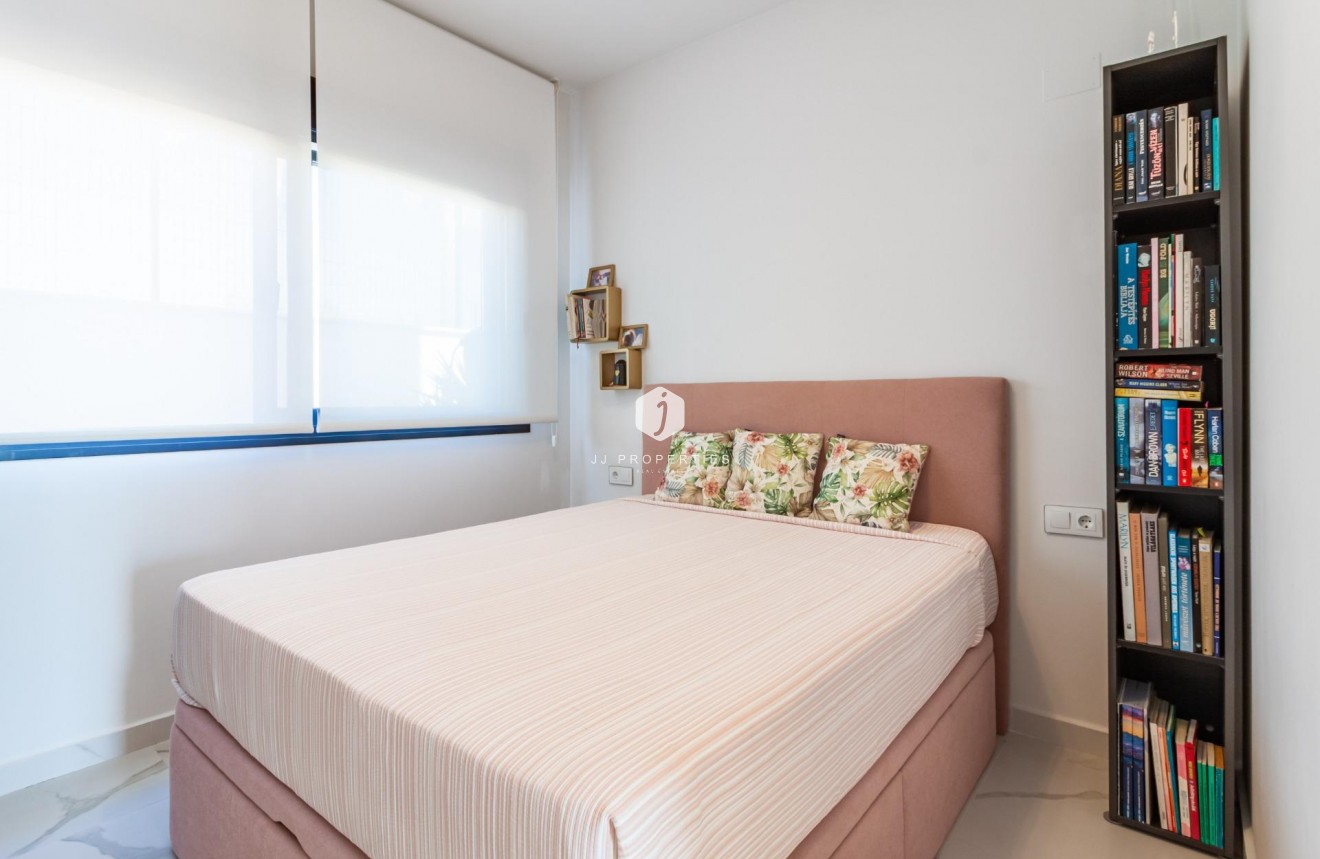 Resale - Apartment / flat -
San Miguel de Salinas - Bellavista