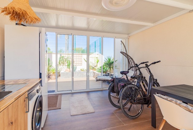 Resale - Apartment / flat -
San Miguel de Salinas - Bellavista