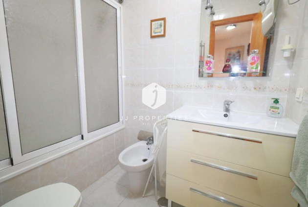 Resale - Apartment / flat -
Torrevieja - Playa de los Naufragos