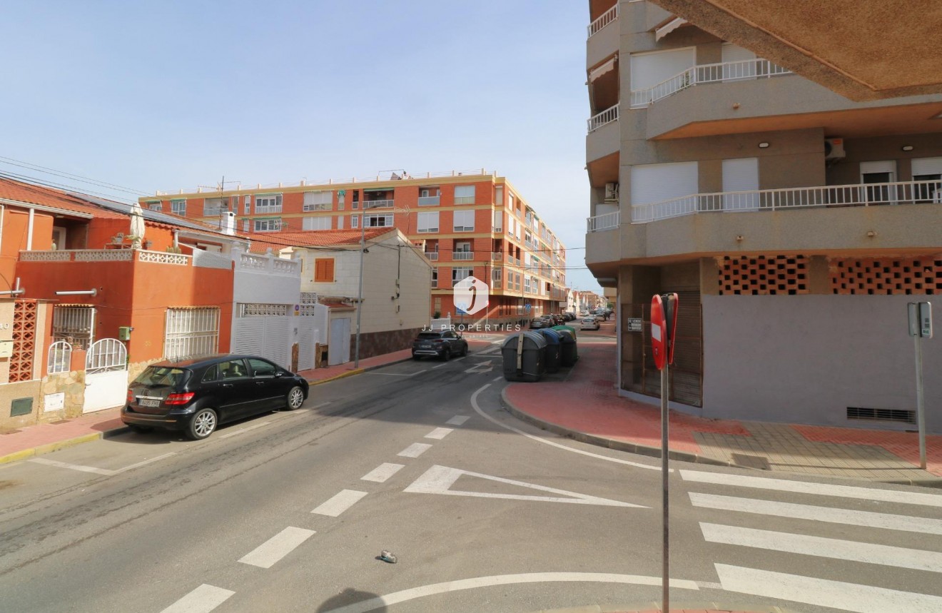Resale - Apartment / flat -
Torrevieja - Playa de los Naufragos