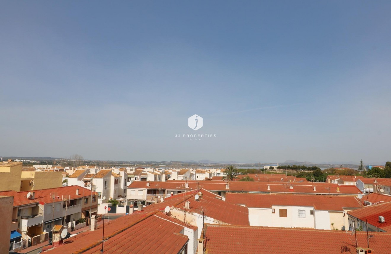 Resale - Apartment / flat -
Torrevieja - Playa de los Naufragos