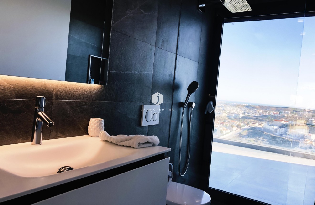 Resale - Villa -
Ciudad Quesada - Costa Blanca